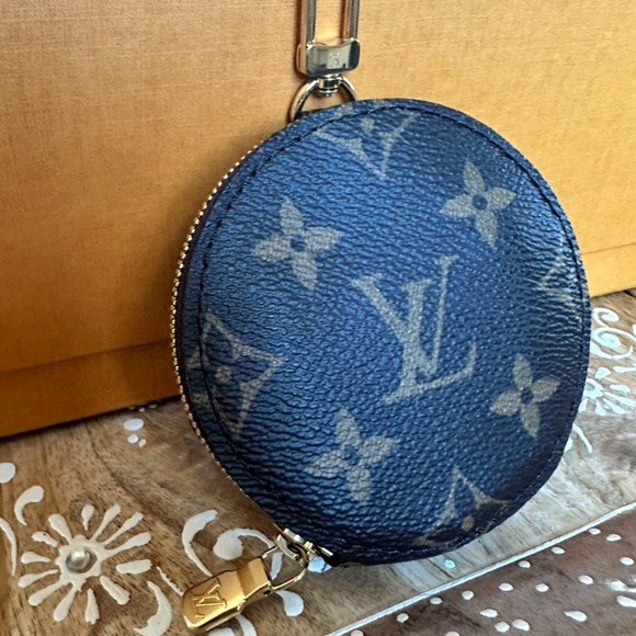 Louis Vuitton round coin purse monogram canvas - Picture 4 of 6